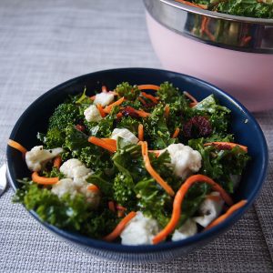 Detox-Kale-Salad-blue-bowl
