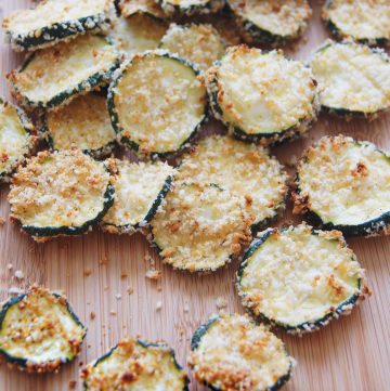 Zucchini-chips-on-cutting-board-front-view-2