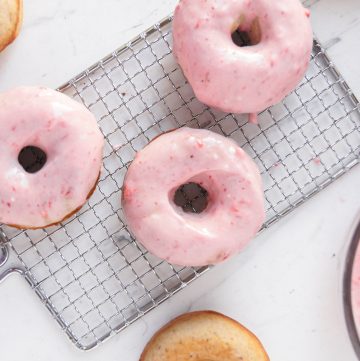 30 Minute Baked Strawberry Donuts overhead view on cooling rack